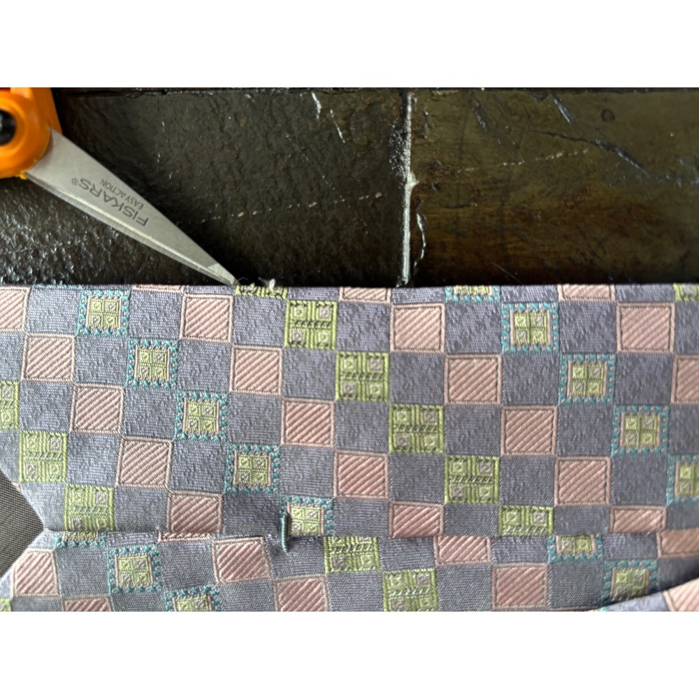 Daniel De Fasson Mens‎ Silk Necktie Gray Pink Green Check Pattern Tie Vintage - Picture 9 of 13